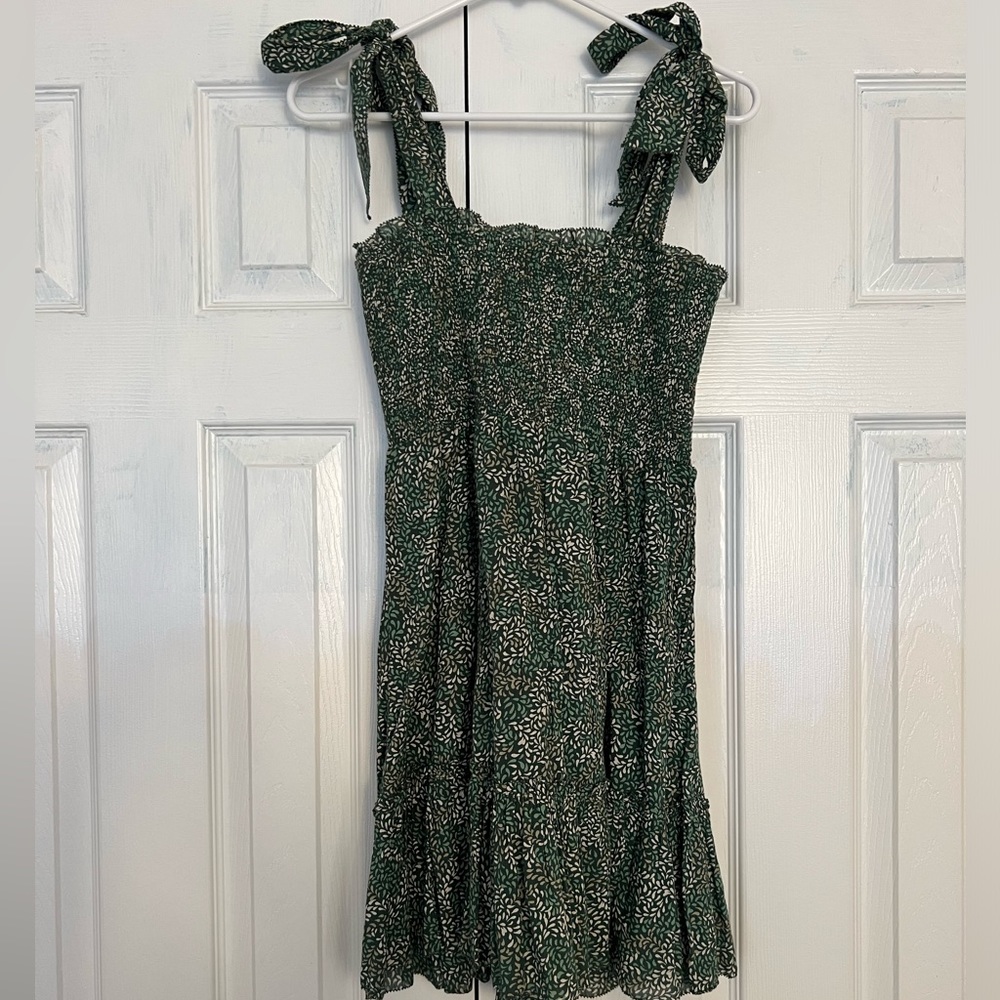 Aerie green floral dress with ties